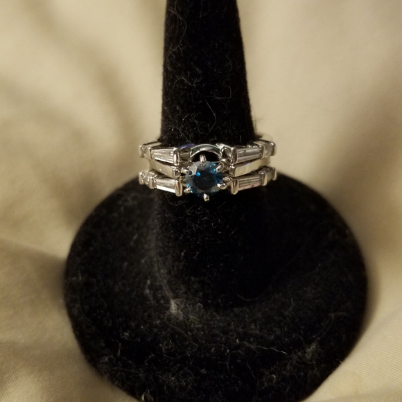 Custom Blue & White Diamond Ring - Picture 6 of 11